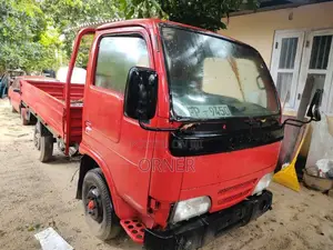 Yuejin Lorry Yuejin 2010 Lorry (Used)