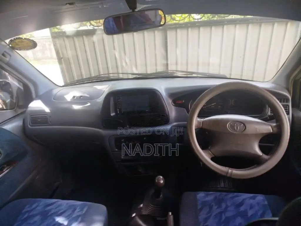 Toyota Townace Noah CR42 1999 Van (Used)