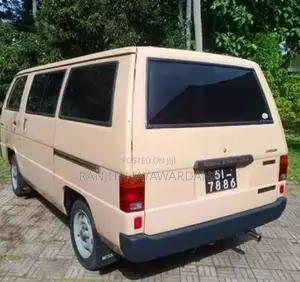 Mitsubishi L300 Deisel 1986 Van (Used)