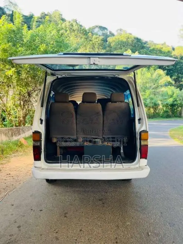 Toyota Shell 1989 Van (Used)