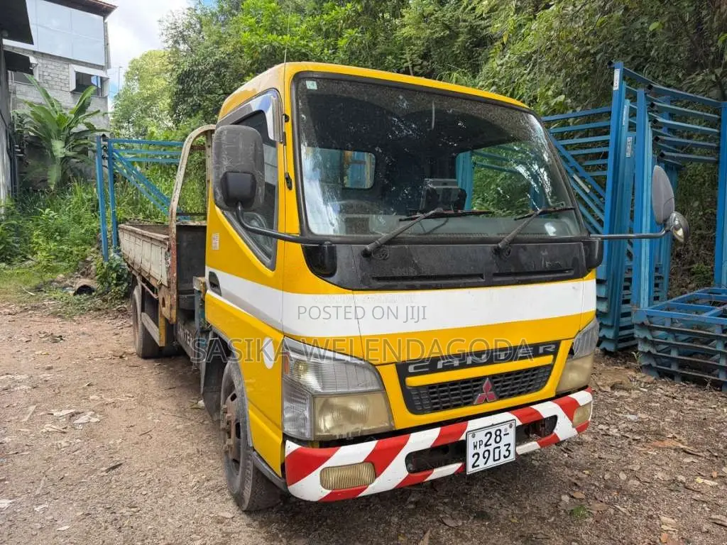 Mitsubishi Canter Boom 1990 Lorry (Used)
