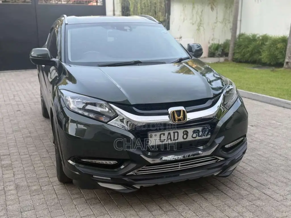 Honda Vezel 2014 SUV (Used)