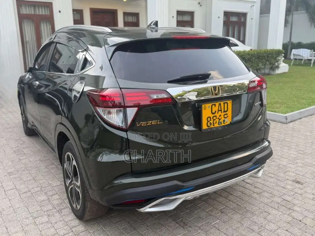 Honda Vezel 2014 SUV (Used)
