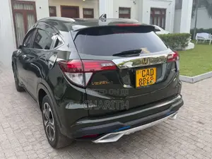 Honda Vezel 2014 SUV (Used)