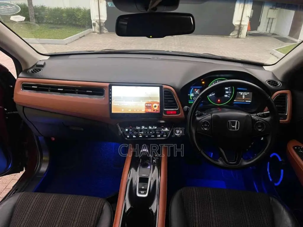 Honda Vezel 2014 SUV (Used)