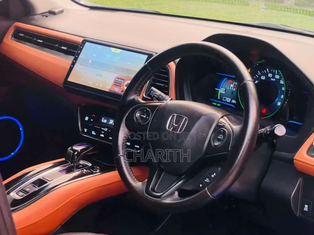 Honda Vezel 2014 SUV (Used)