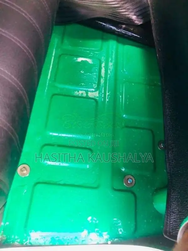 Bajaj 4 Stroke 2015 Three Wheel (Used)