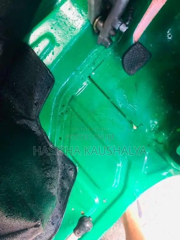 Bajaj 4 Stroke 2015 Three Wheel (Used)