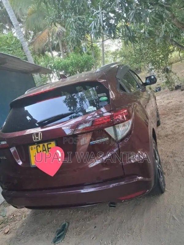 Honda Vezel 2015 SUV (Used)