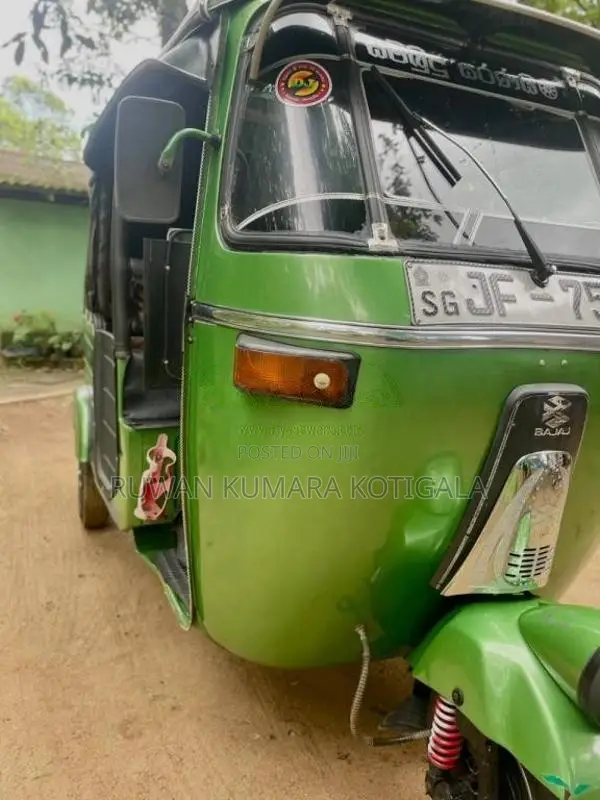 Bajaj 2 Stroke 2004 Three Wheel (Used)