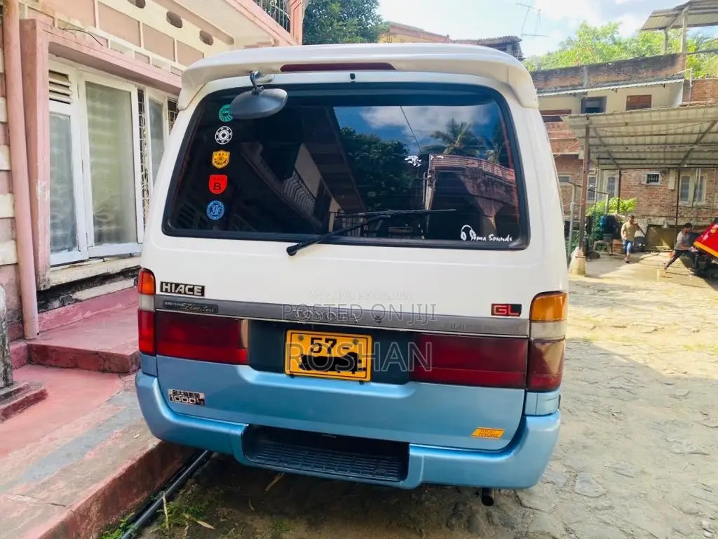 Toyota 113 1991 Van (Used)