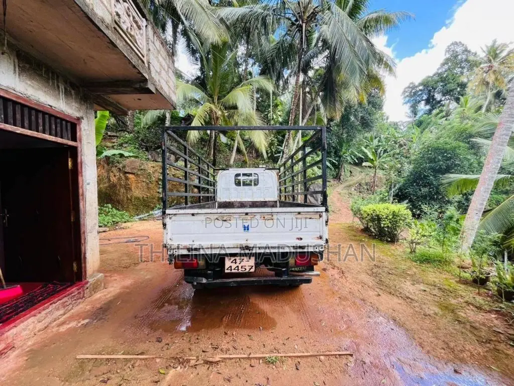 Isuzu ELF 250 1995 Lorry (Used)