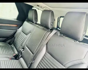 Land-Rover Discovery 5 2018 SUV (Used)