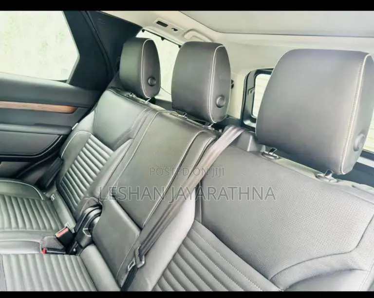 Land-Rover Discovery 5 2018 SUV (Used)