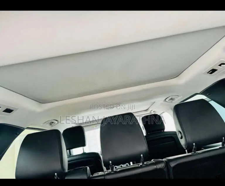 Land-Rover Discovery 5 2018 SUV (Used)