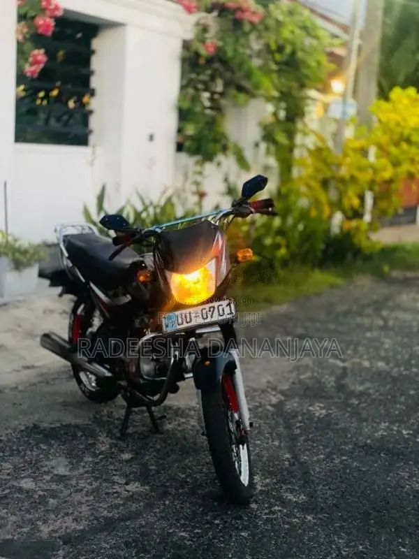 Bajaj CT-100 2009 Motorbike (Used)
