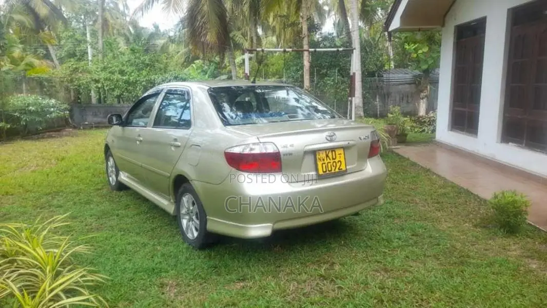 Toyota VIOS 2004 Car (Used)