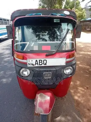 Bajaj RE 205 2017 Three Wheel (Used)