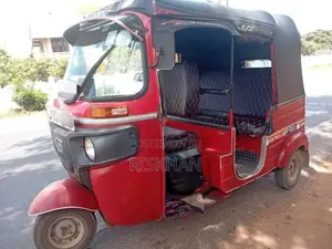 Bajaj RE 205 2017 Three Wheel (Used)