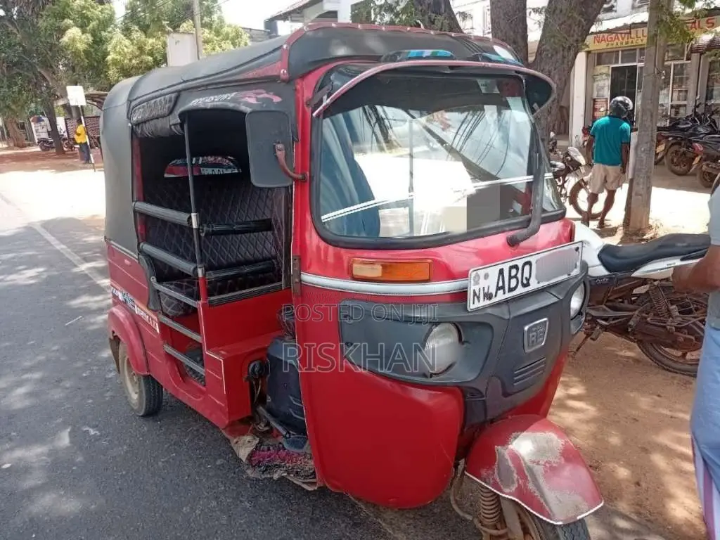 Bajaj RE 205 2017 Three Wheel (Used)