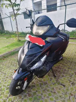 Hero Dash 2017 Motorbike (Used)