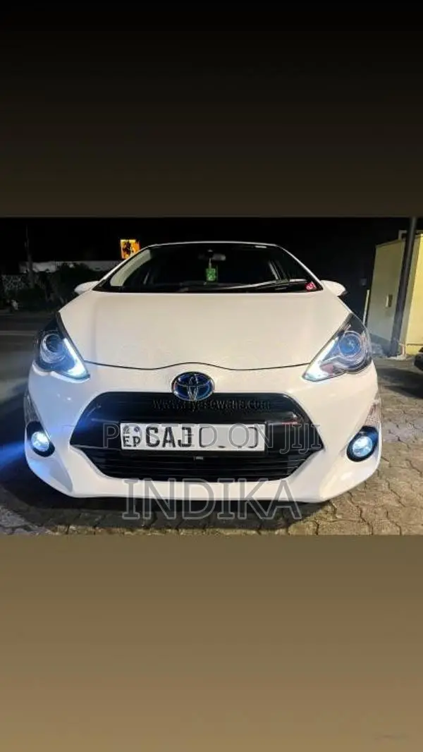 Toyota Aqua G Urban 2015 Car (Used)