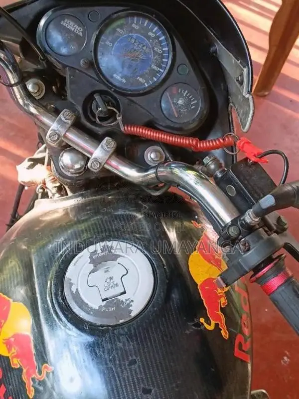 Hero-Honda Glamour 2016 Motorbike (Used)