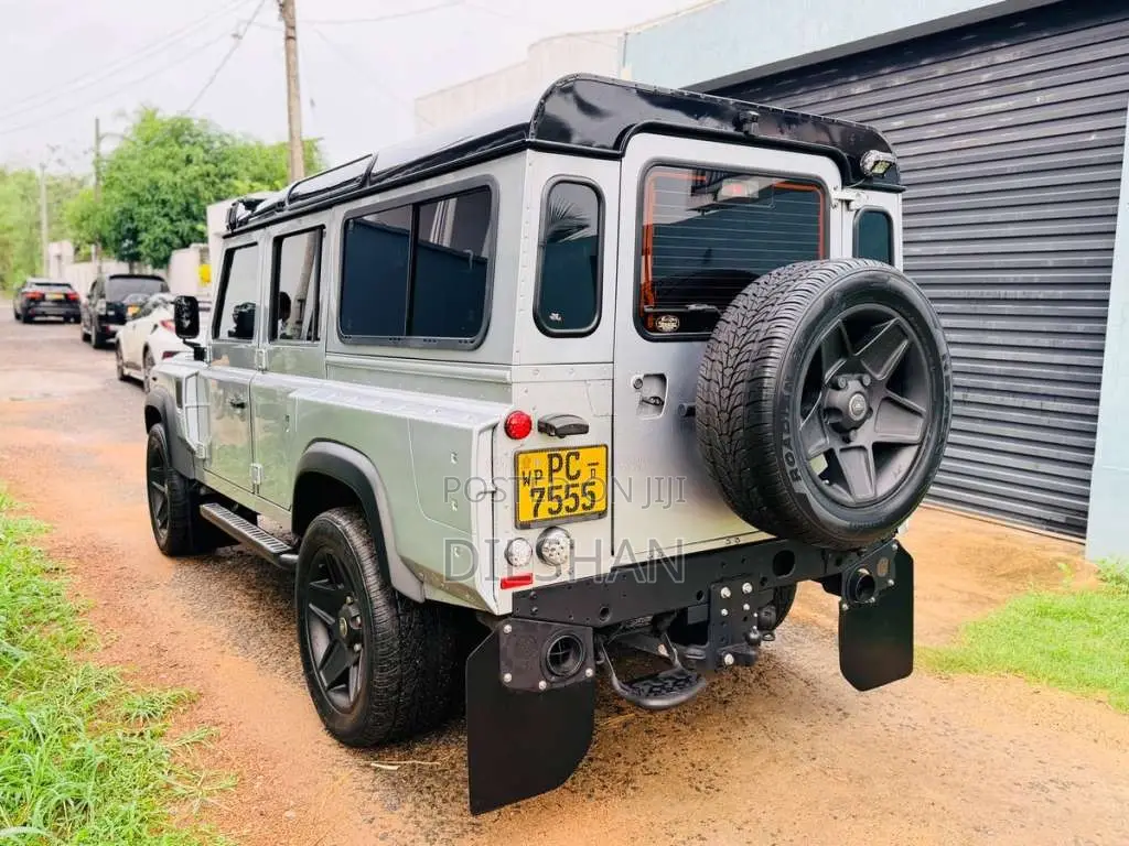 Land-Rover DEFENDER KAHN 110 2.2 PUMA 2007 SUV (Used)