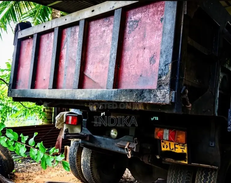 Ashok-Leyland Comet 2008 Lorry (Used)
