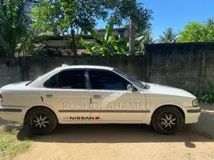 Nissan Sunny FB15 2000 Car (Used)