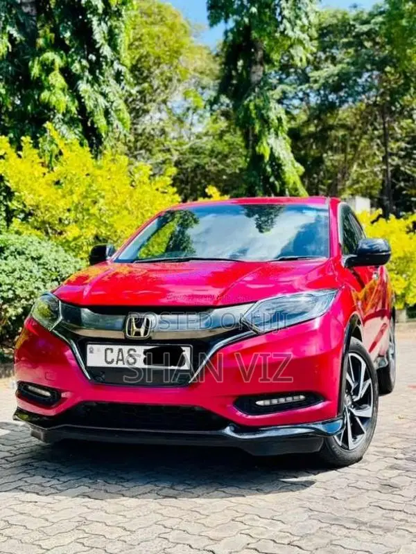 Honda Vezel Rs 2016 SUV (Used)