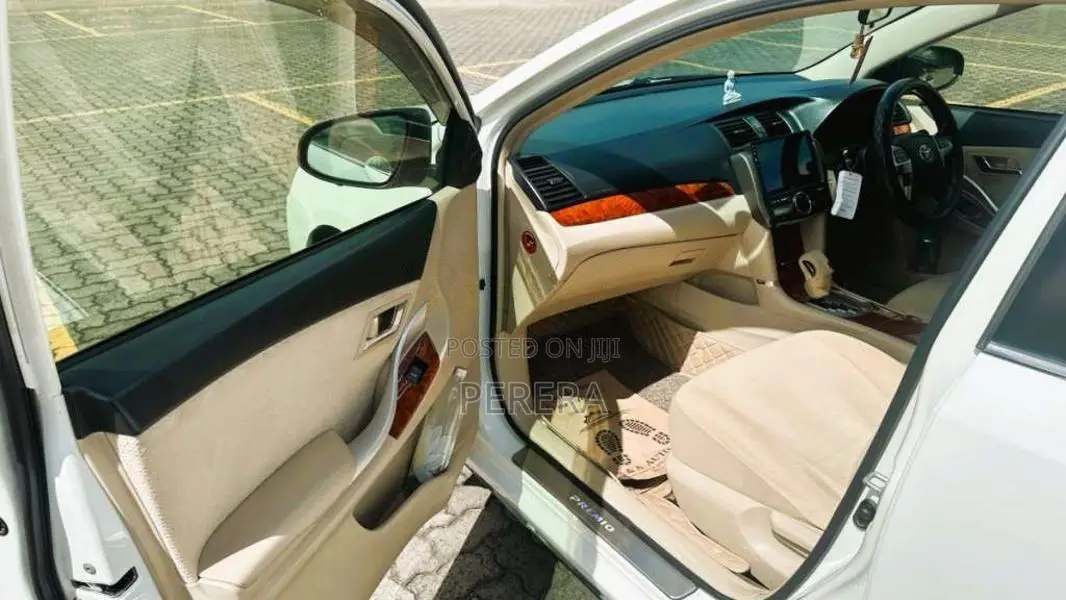 Toyota Premio 2014 Car (Used)