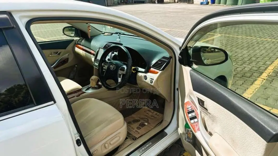Toyota Premio 2014 Car (Used)