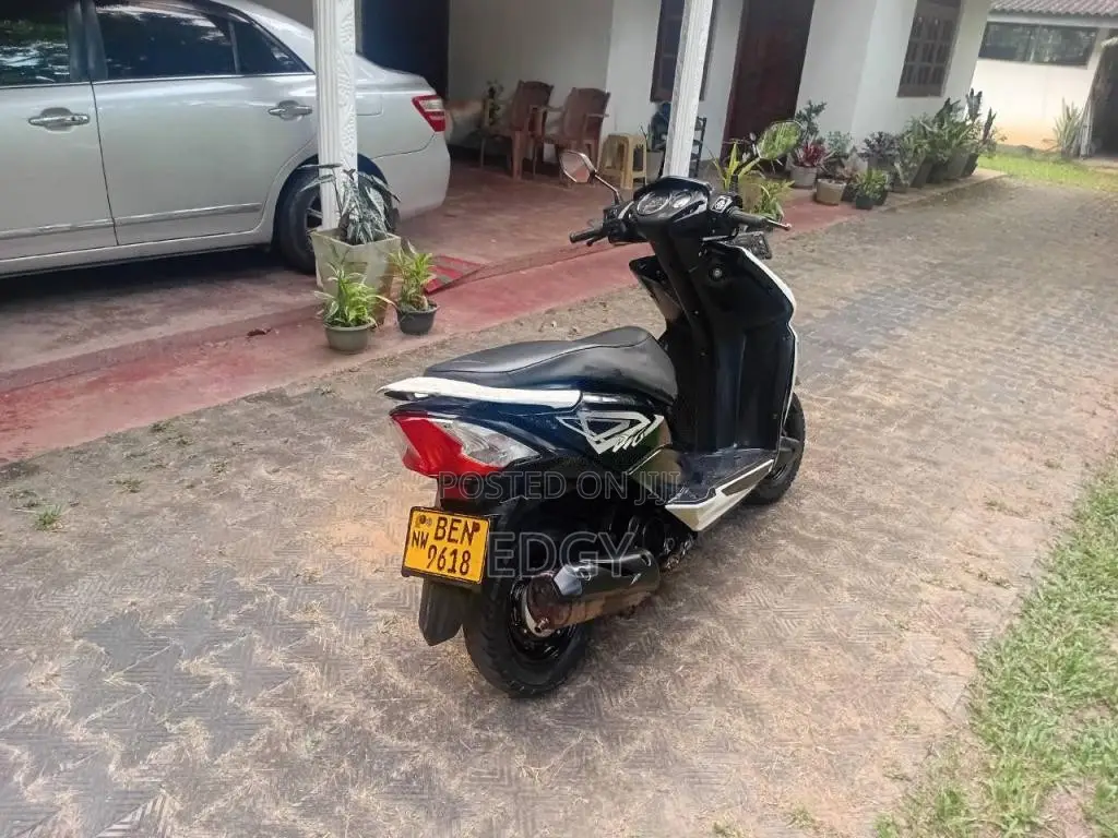 Honda Dio 2016 Motorbike (Used)