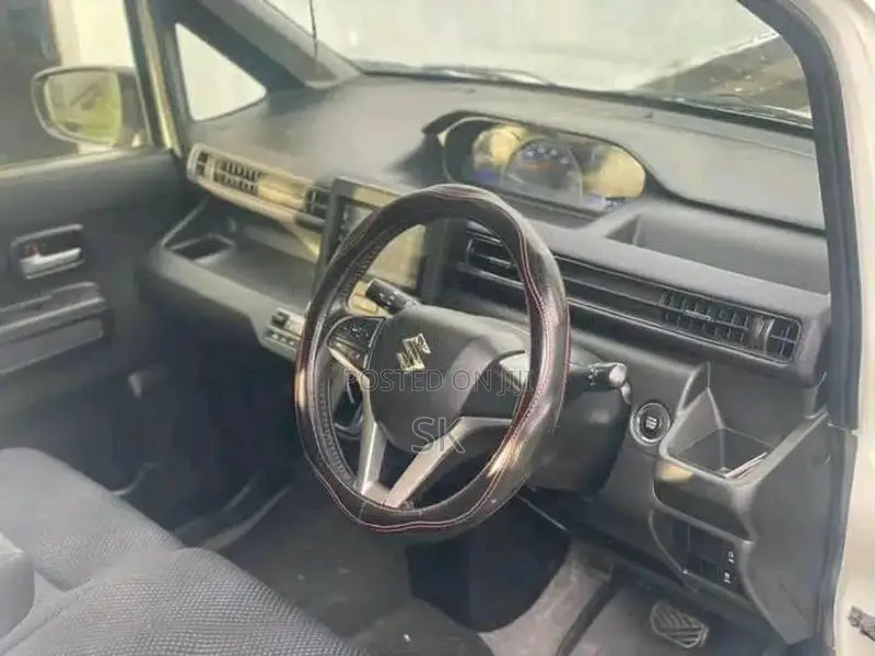 Suzuki Wagon R FZ 2017 Car (Used)