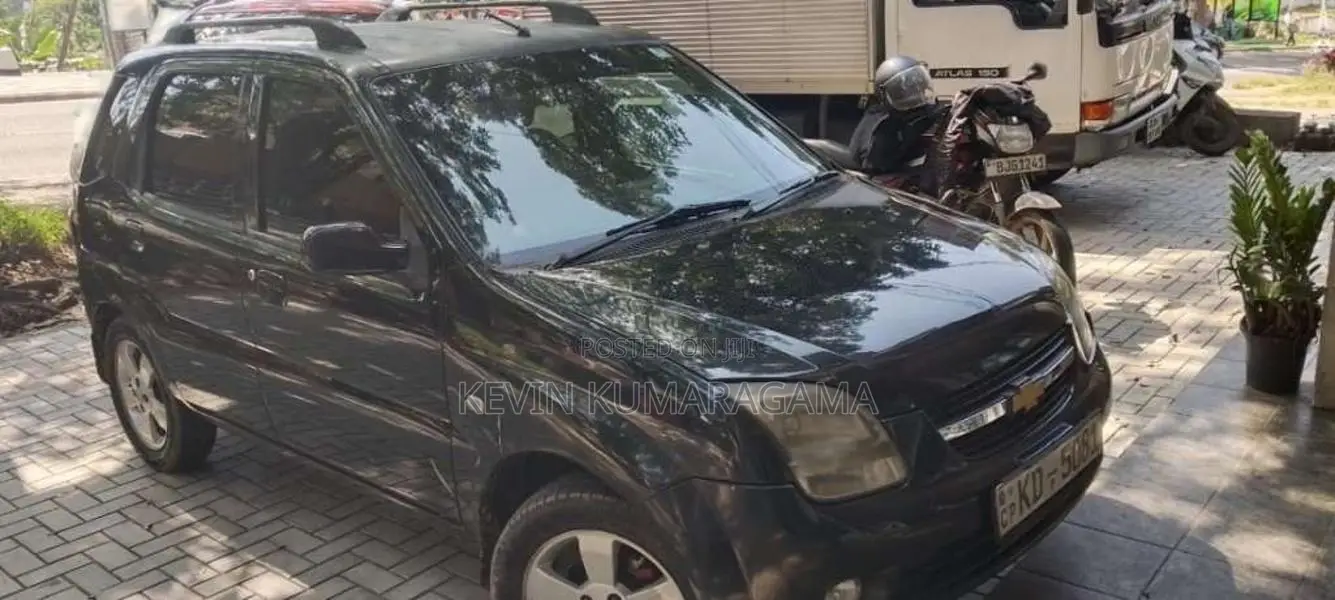Chevrolet Cruze 2004 Car (Used)