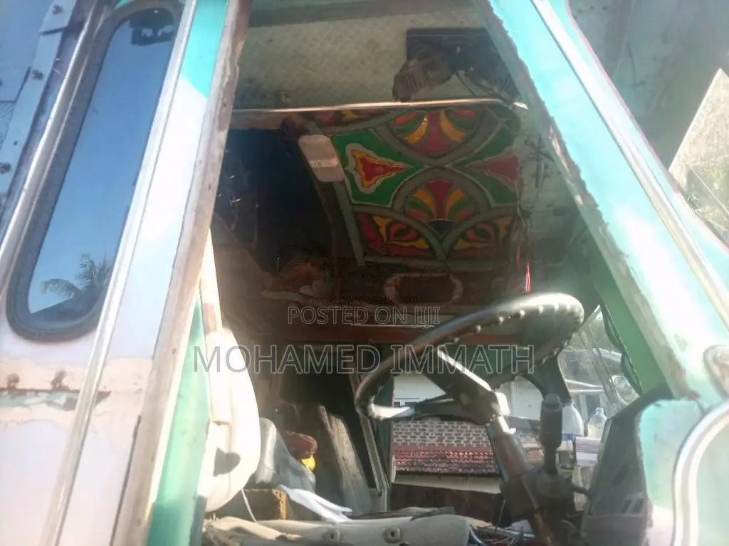 Ashok-Leyland Leyland 2006 Lorry (Used)