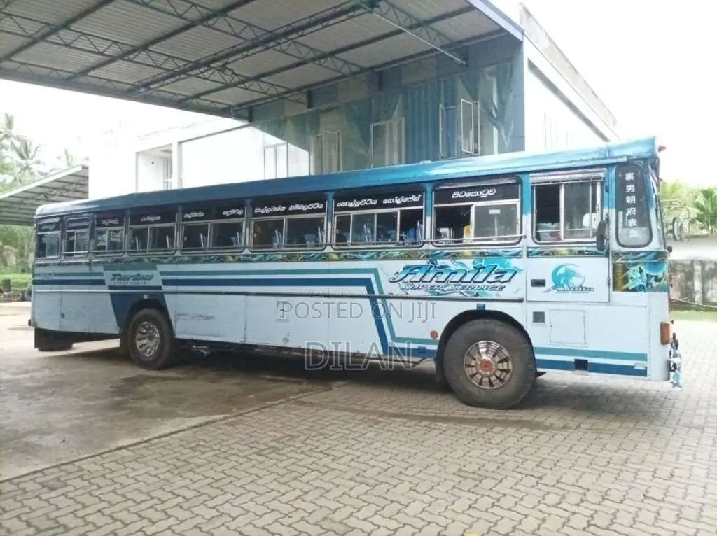 Ashok-Leyland Viking 2010 Bus (Used)