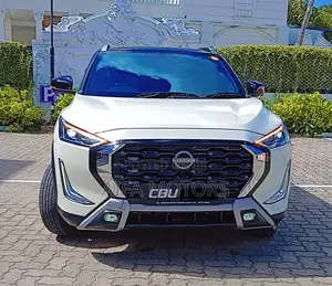 Nissan Magnite 1.0 Petrol FWD 2025 White