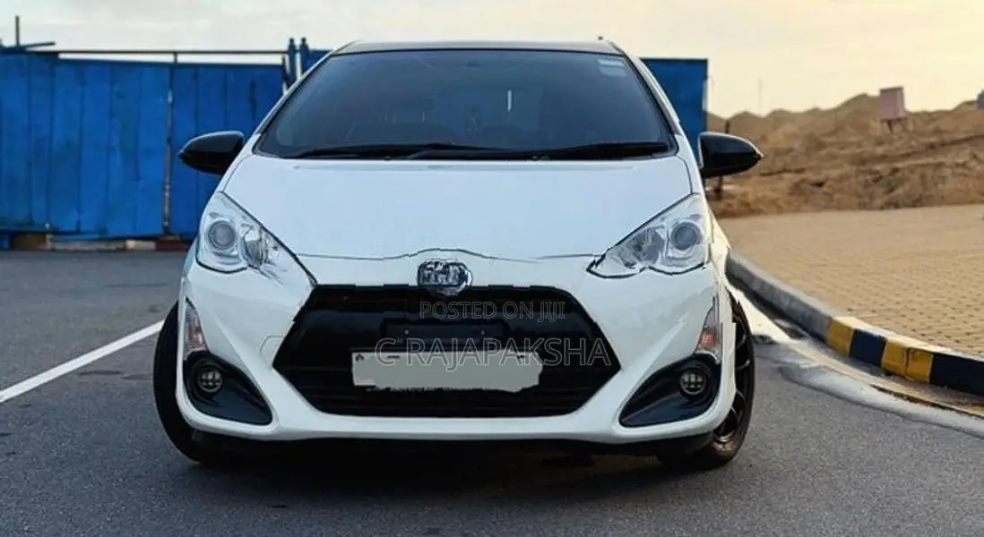 Toyota Aqua 2015