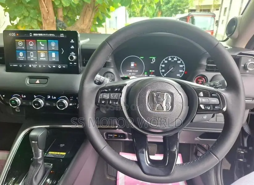Honda Vezel Z PLAY MOONROOF 10SP 2026
