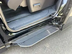Toyota Noah 2025