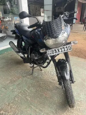 Bajaj Discover 2015