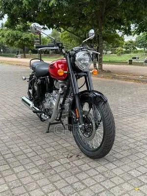 Royal Enfield Classic 350 Redditch Red 2026