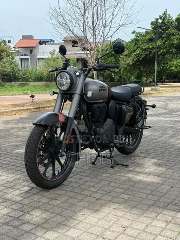 Royal Enfield Classic 350 Gun Grey 2026