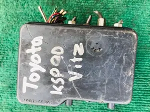 Toyota Vitz KSP90 ABS Unit