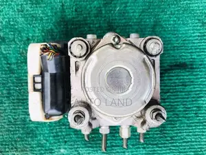 Toyota Vitz KSP90 ABS Unit