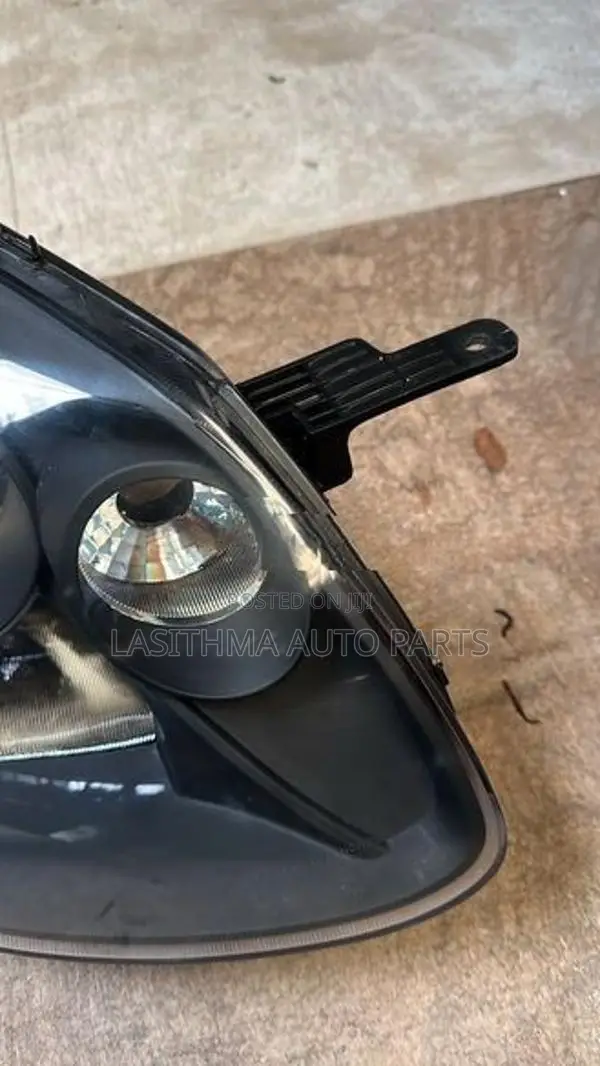 Z 100 Head Lamp