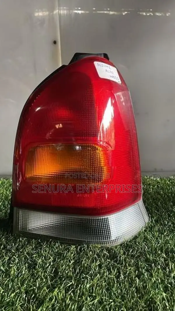 SUSUKI ALTO HA23S TRAIL LIGHT RH
