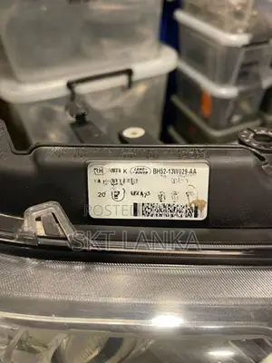 Genuine Freelander 2 2011 HALOGEN driver headlight EVOQUE SPORT VOGUE